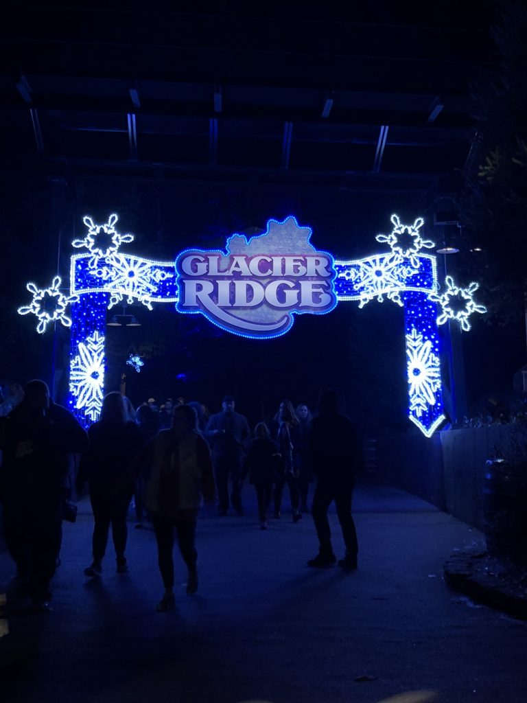 Dollywood Christmas Glacier Ridge