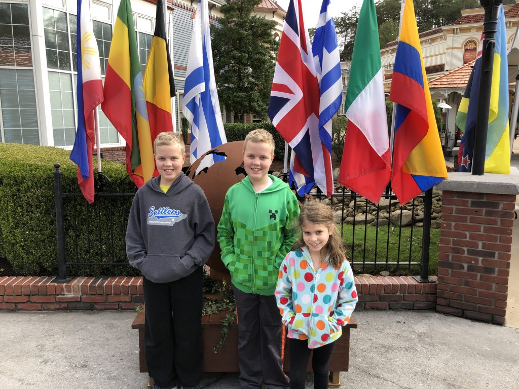 dollywood Festival of Nations kids at front with flags