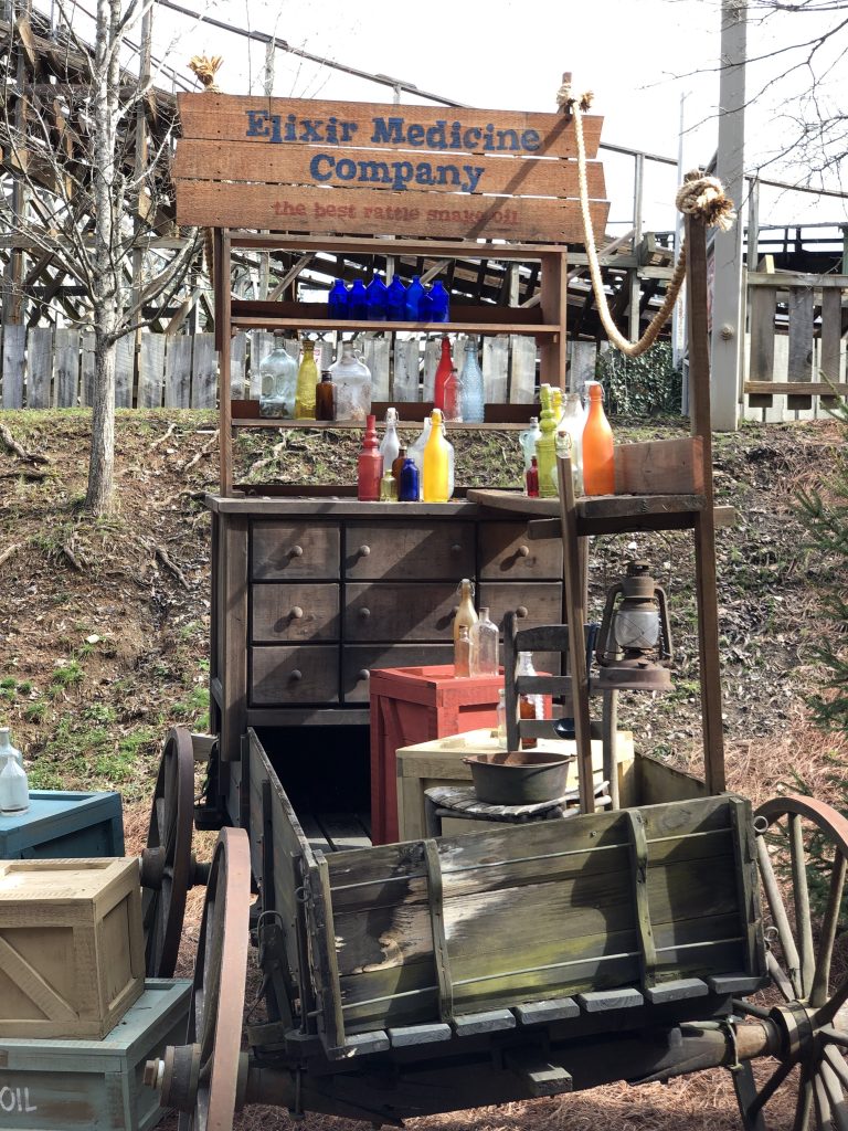 dollywood Festival of Nations theming in timber canyon 2