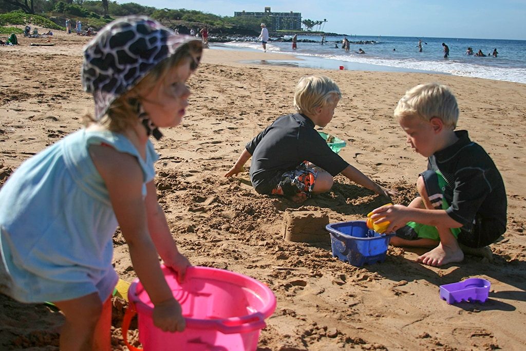 lots of fun at the beach things to do in maui hawaii