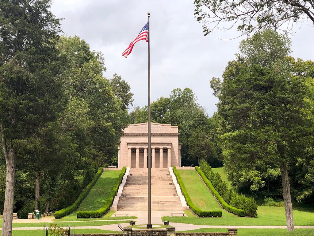 Abraham Lincoln Birthplace Lincoln Memorial