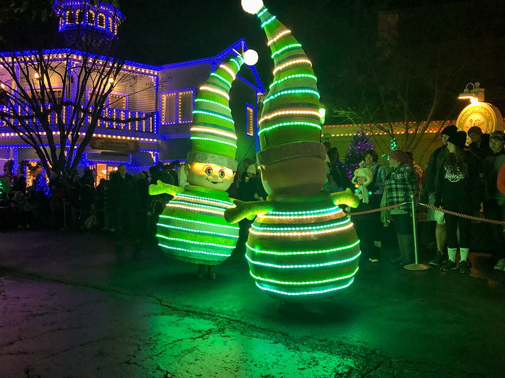 Christmas Parade at Dollywood