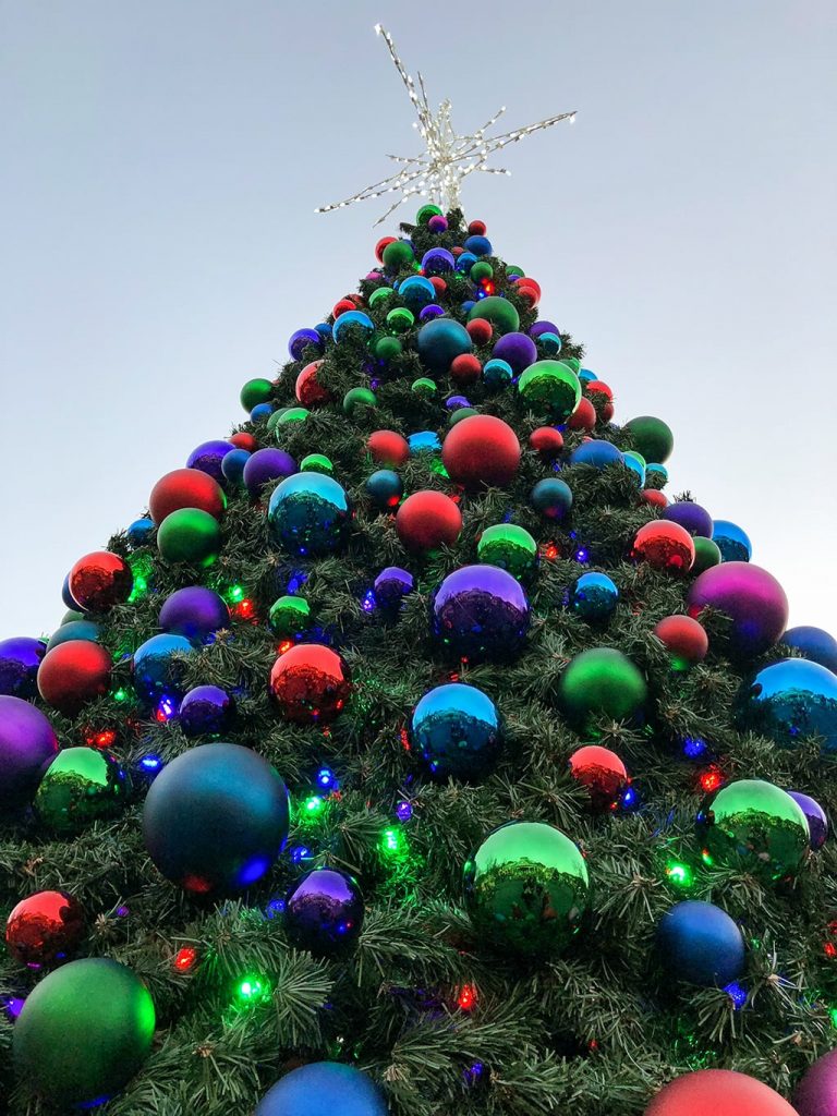 Dollywood Christmas Tree
