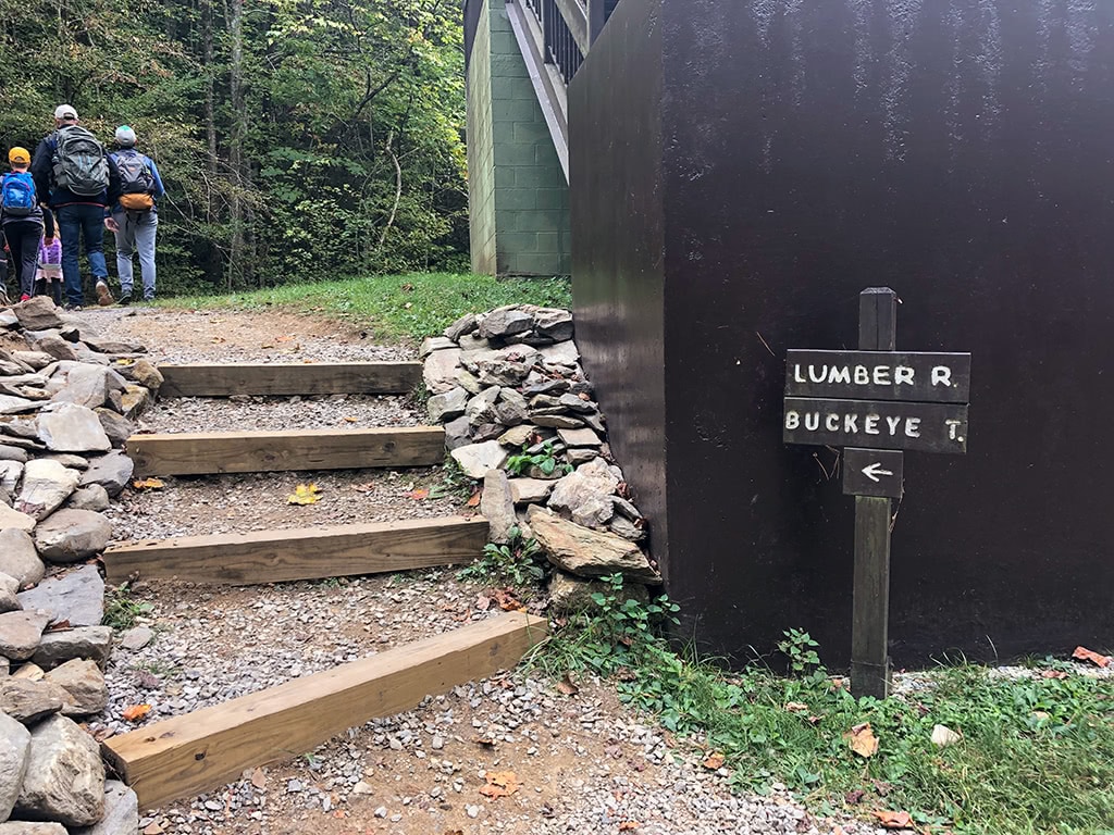 Lumber Ridge Trailhead Sign for Spruce Flats Falls