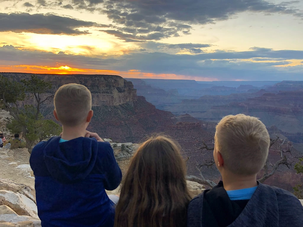 best things to do south rim grand canyon Watching-a-Sunset