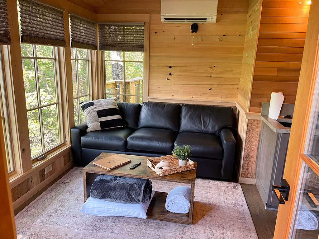 Treehouse Grove Gatlinburg Interior Living Room