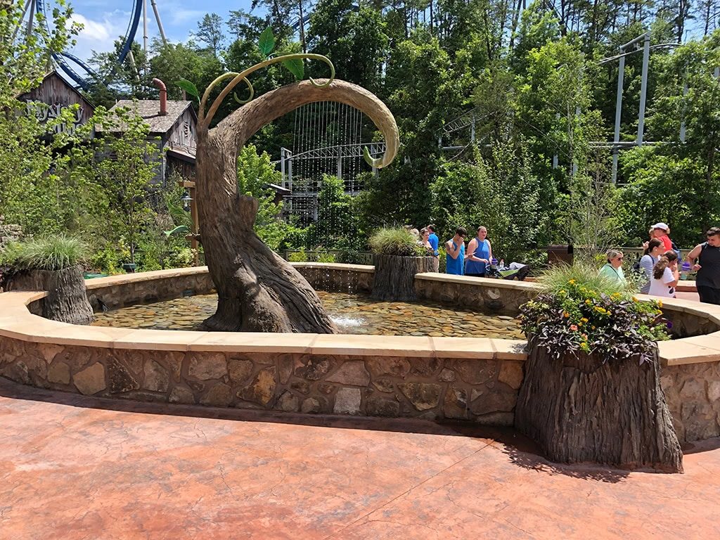 Dollywood Wildwood Grove Fountain