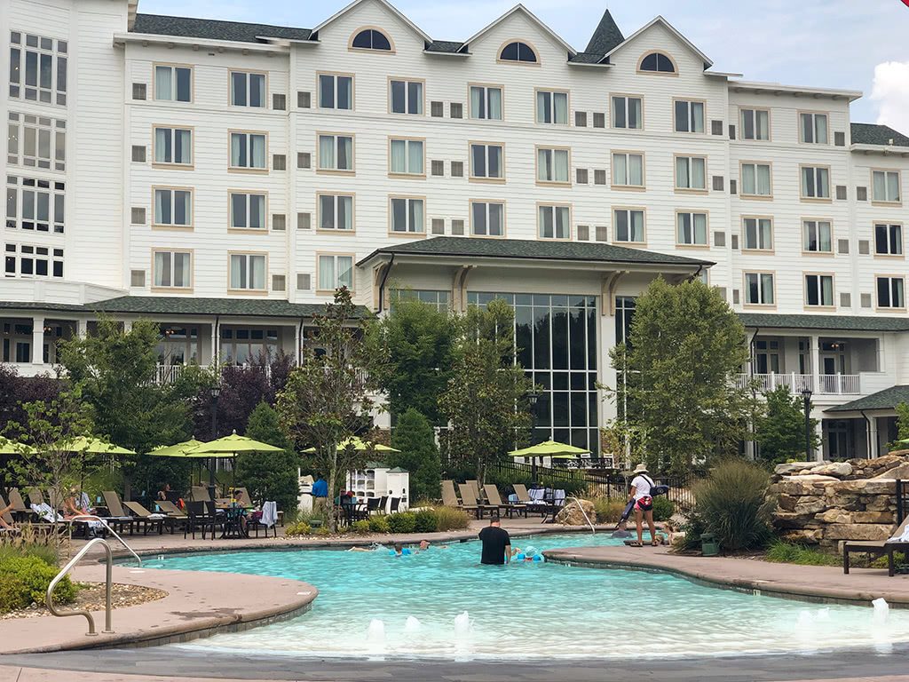 Dollywood's DreamMore Resort Pools