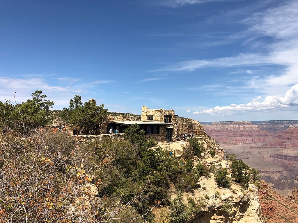 best things to do south rim grand canyon Lookout-Studio